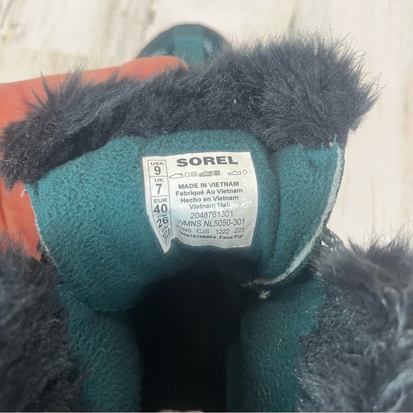 SOREL Teal/Black Suede And Canvas Waterproof Oma Rmx Glacy Boots - Picture 5 of 8